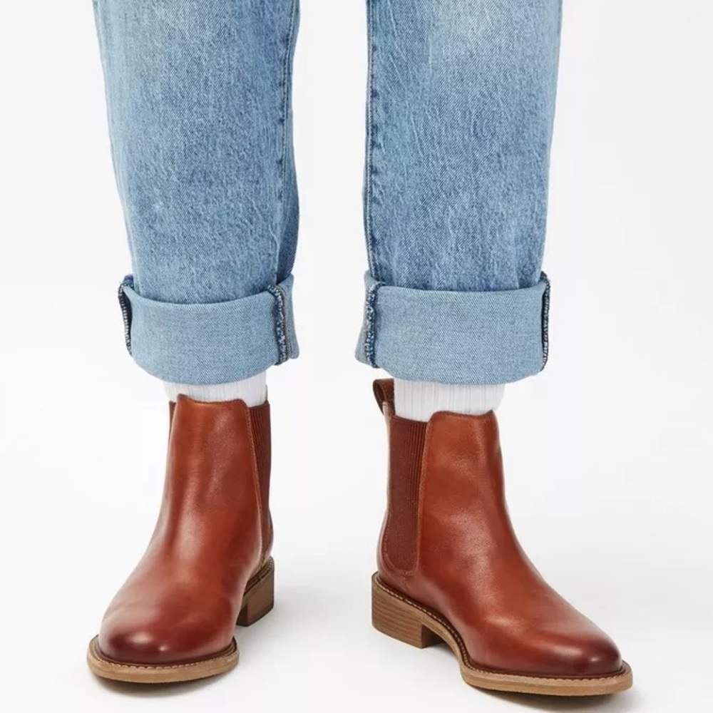 Clarks Cologne Arlo 2 Leather Boots